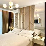 Onix Luxury Saraesa 306 *