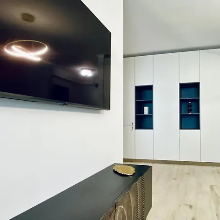 Onix Luxury Saraesa 306 *